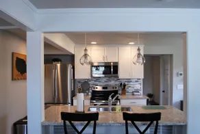 Gorgeous 3 bedroom close to UPS & Downtown Tacoma! - Image 2