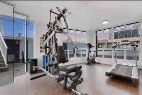 Southbank Modern Luxe Apartment - Image 5