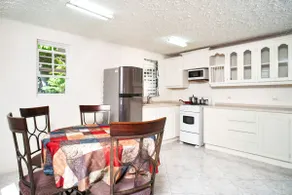 Bright airy apartment short walk from Crane Beach - Image 3