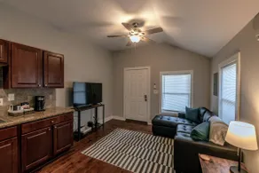 Apt near American Tobacco Campus / Downtown - Image 3