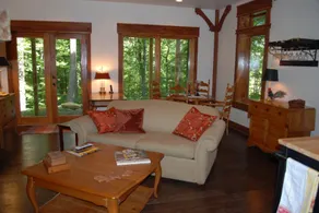 Timber Ridge Cabin Apartment, Franklin/ Leipers! - Image 4