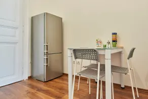 Green Thea Apartment / Free Parking - Image 5