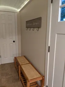 Walk downtown, pet friendly, no pet fees - Image 5
