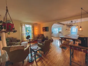 Be home away from home @ Charming Chestnut Cottage - Image 5