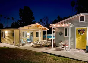 SoCal Daze, a Cozy Bungalow + Parking, Patio, BBQ - Image 2