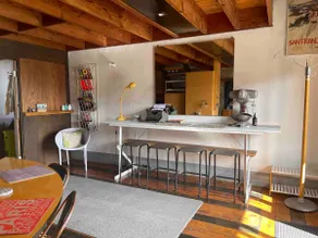 POSTAL LOFT with a courtyard cafe next door! - Image 2