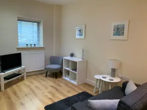 Modern 1 bed Barbican apartment, private parking - Image 2