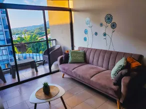 Volcano-View Retreat | Gated Trails & City Sunsets - Image 5