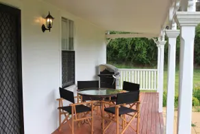 Pepper Tree country house on the Granite Belt - Image 5