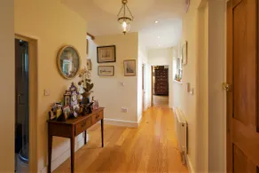 A Kent Coach House getaway for peace and quiet - Image 4