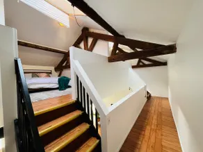 💫Historic 2-bedroom Loft in the ❤️ of Niagara - Image 4
