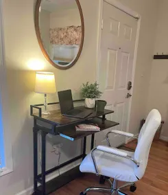 2 Bdrm Private Suite @ Sunshine Acres - Image 3