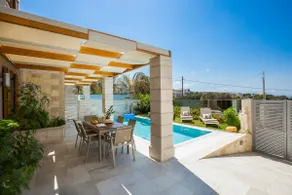 Athena Villa, Family Paradise with Heated Pool - Image 4