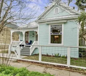 Historic home with heated Mini Pool walking distance to downtown San Antonio! - Image 5