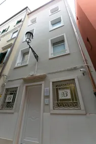 Ca' Vittoria Boutique House by ApartSuite - Image 4