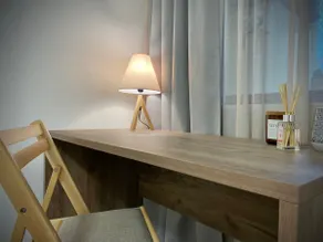Spacious & Cozy 2 bed Apartment with Work Space & Fast Wi-fi - Image 4