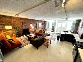 The Roost at Chicken Alley/StudioApt/Free Parking - Image 3