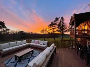 Stargazing, views, king beds, huge kitchen, games - Image 4
