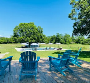 Lux Country Escape w/Pool|Min to Dowtown Brenham - Image 2