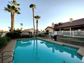 Vintage Vegas Oasis: Pool & Spa, 10 mins to Strip - Image 5