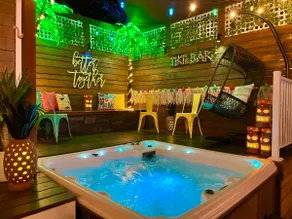 Fun House - Hot tub, XL game room, firepit, & more - Image 4