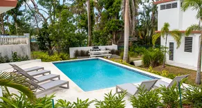 R Casa Unit 2 at Steps Beach - Image 2