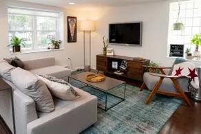 Newly remodeled 1BR! Only 5 MIN walk to BLUE LINE! - Image 5