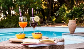 Triple home with pool and botanical garden - Image 3