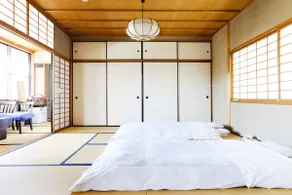 In the heart of Kyoto! Ryokan-style temple lodging. Limited to one group per day. - Image 4