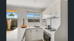 Top of the Range - Tourist Road 2 BDRM Apartment - Image 2