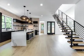 Sleek & Beautiful New Luxury Home In Atlanta - Image 2