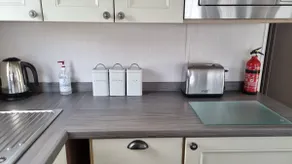 Beautiful 3 bedroom caravan on 5* holiday park. - Image 5