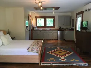 1 Mile To Downtown Asheville, Dog Friendly - Image 2
