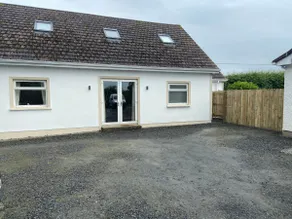 3 Bedroom House Beside Inch Island Wildlife Lake - Image 3