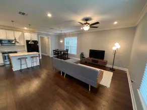 Spacious and modern home-Close to the casinos-5min - Image 2