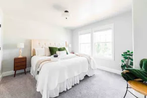 Beautiful, Sparkling Clean 3 BR, 2.5 BA Townhome!! - Image 3