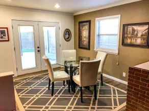 ★Clean&Comfy★3BR/2BA Home★EZ access to Loop289/I27 - Image 4