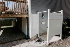 Spacious Bonnet Home Central to Narragansett Beaches and Newport - Image 4