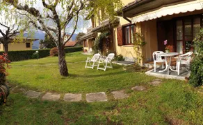 Relax in the green with pool a few steps from lake - Image 3
