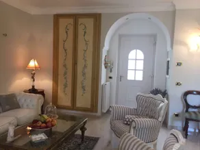 Exclusive Luxury apartment in villa - Image 2