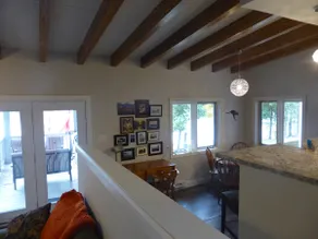 Lakeside Guesthouse - Image 5
