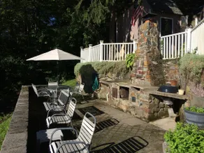 Large family house on the lake - Image 4