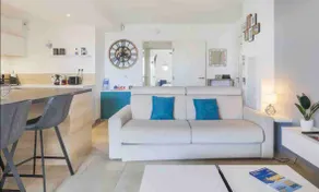 Q&R Renting- Appartement Design Parking AC 4* - Image 4
