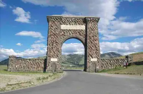 ParkWay Yellowstone Guest House 2 - Image 3