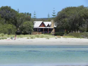 Beach House Dunsborough - Image 3
