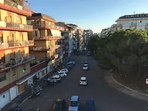 Apartment very close to beach and university - Image 3
