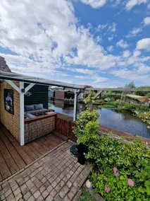 Vacation home 'Moordje' with a view of the water - Image 5