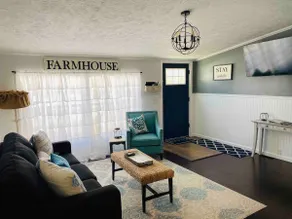 Pine Creek Cove 3 Bed 2 Bath Secluded, pond/creek! WiFi & Sat. Near Trails - Image 4