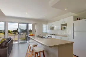 Seachange Apartment 2 - Image 3