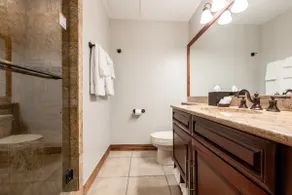 Beautiful Location, Amazing Amenities! - Image 4